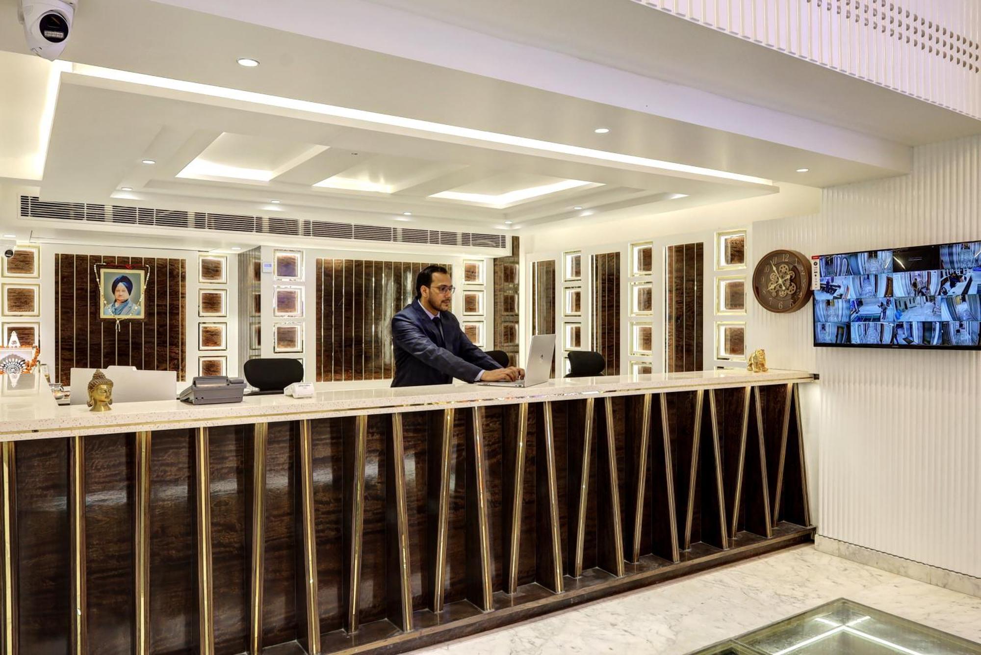 Hotel Namaste Hindustan Just A Minute Away From New Delhi Railway Station And Connaught Place 外观 照片